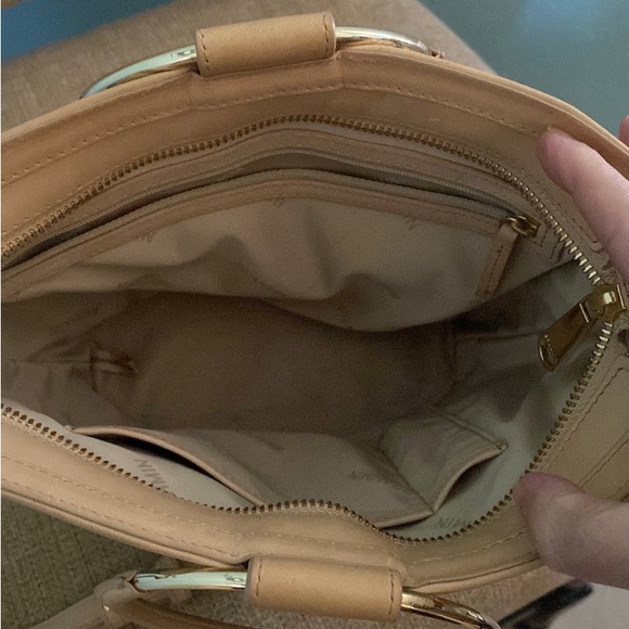 Brahmin - Picture 4 of 7